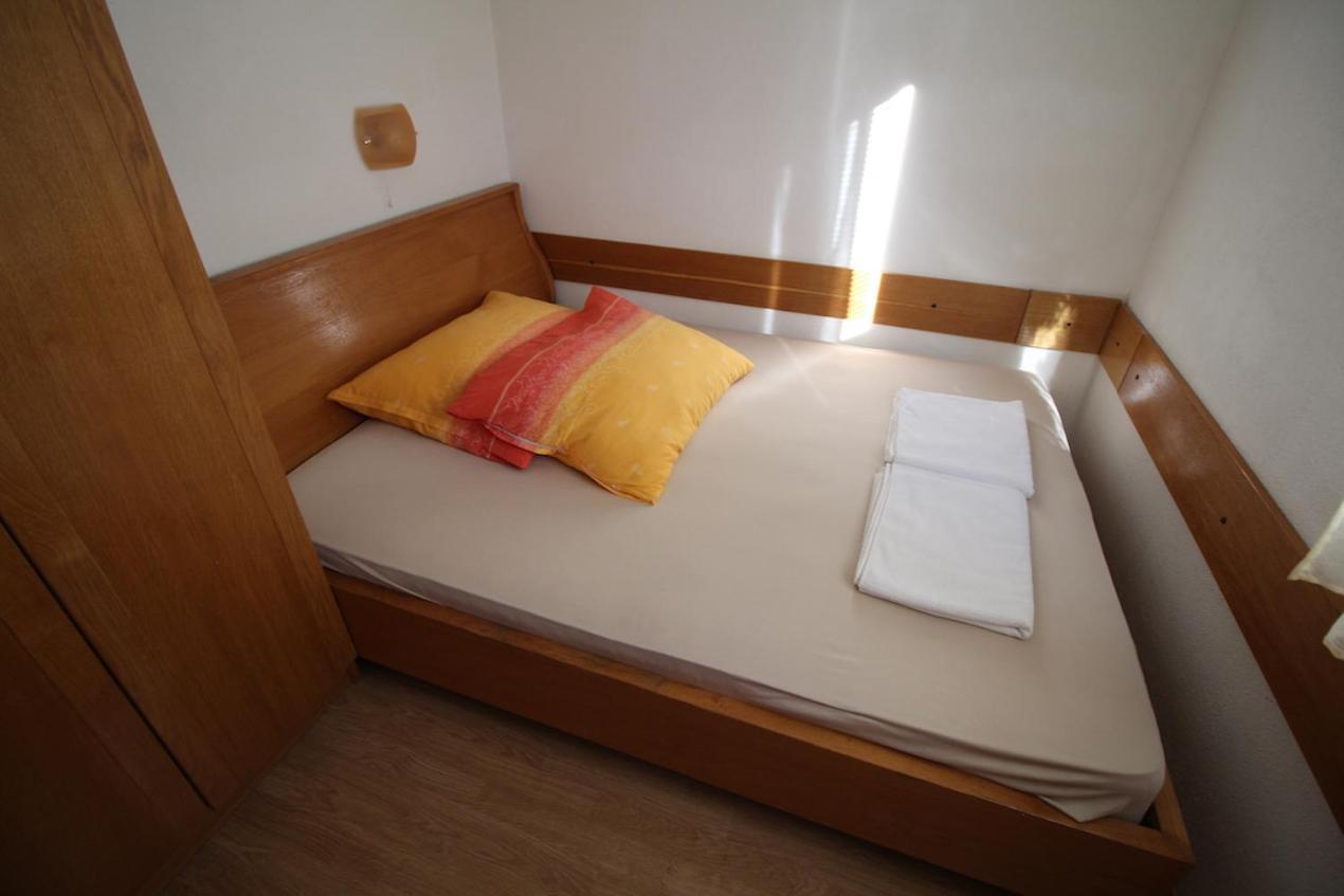 Apartments Helena Zadar ヴーシ エクステリア 写真