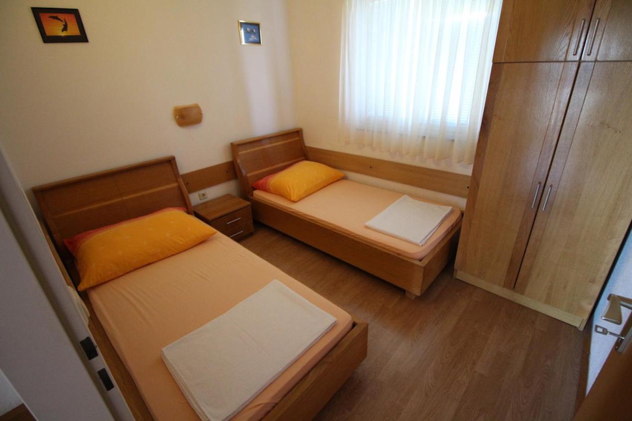 Apartments Helena Zadar ヴーシ エクステリア 写真